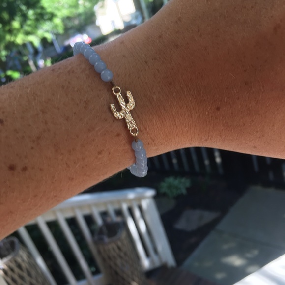 Periwinkle and gold cactus bracelet. - Picture 3 of 7